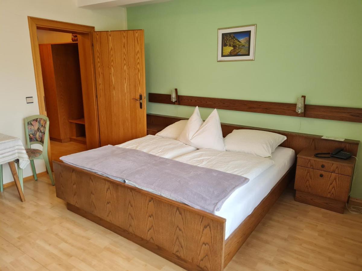 Edelsteinhotel Guniwirt Krakaudorf Esterno foto