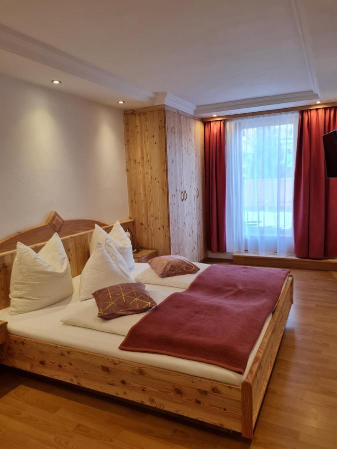 Edelsteinhotel Guniwirt Krakaudorf Esterno foto
