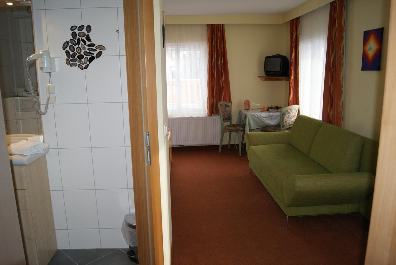 Edelsteinhotel Guniwirt Krakaudorf Camera foto