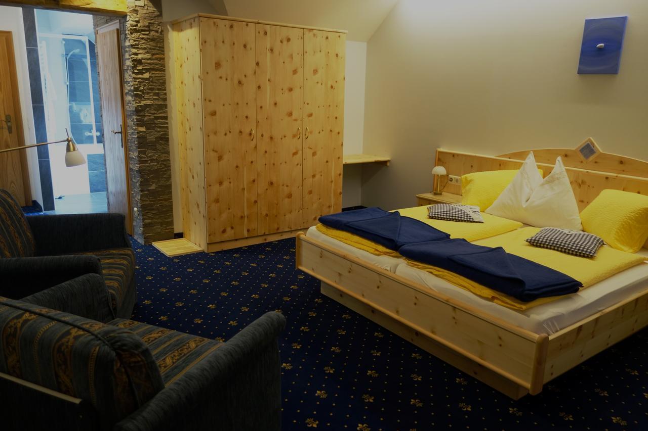 Edelsteinhotel Guniwirt Krakaudorf Camera foto