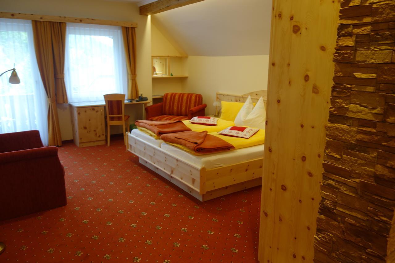 Edelsteinhotel Guniwirt Krakaudorf Camera foto