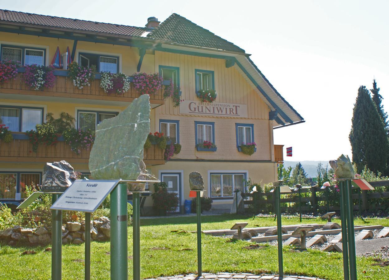 Edelsteinhotel Guniwirt Krakaudorf Esterno foto